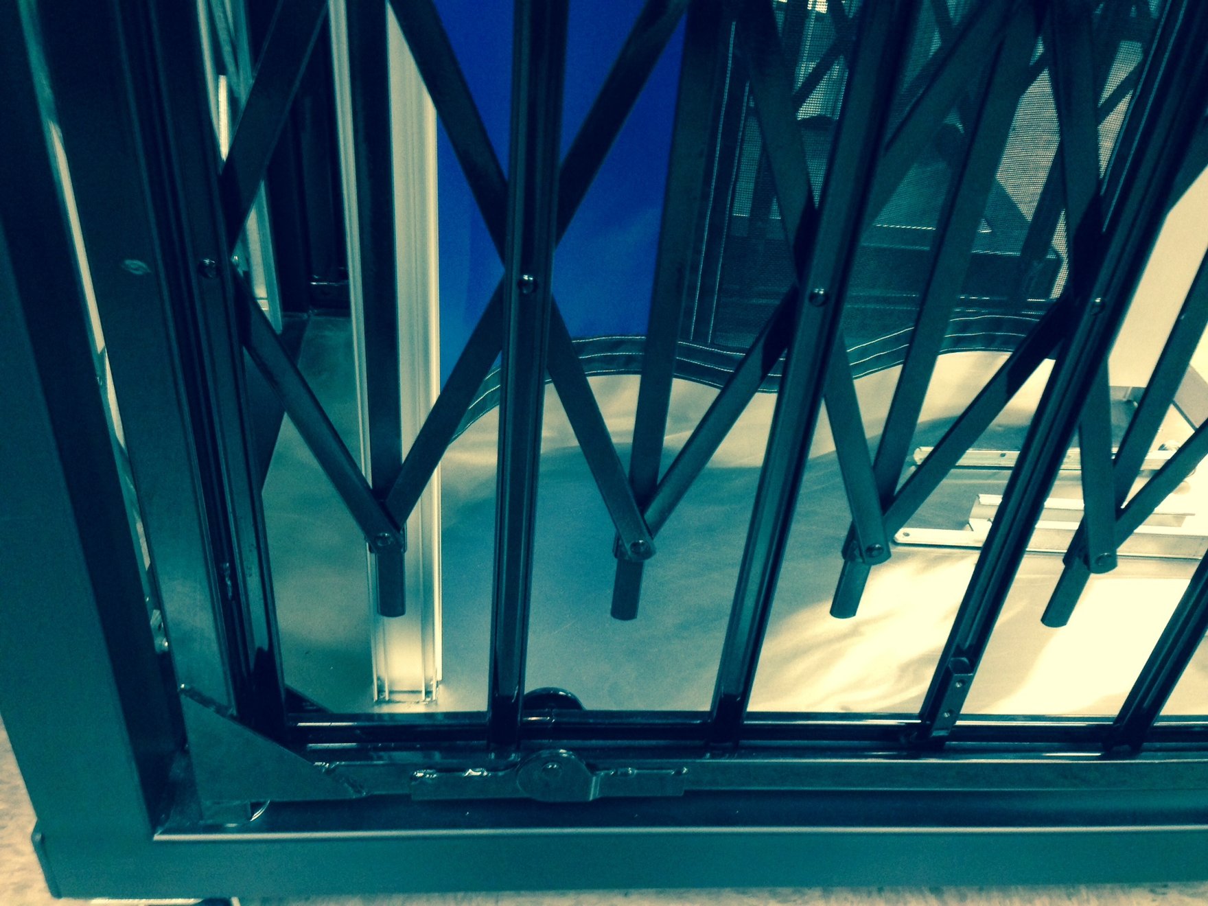 Scissor Gate Systems