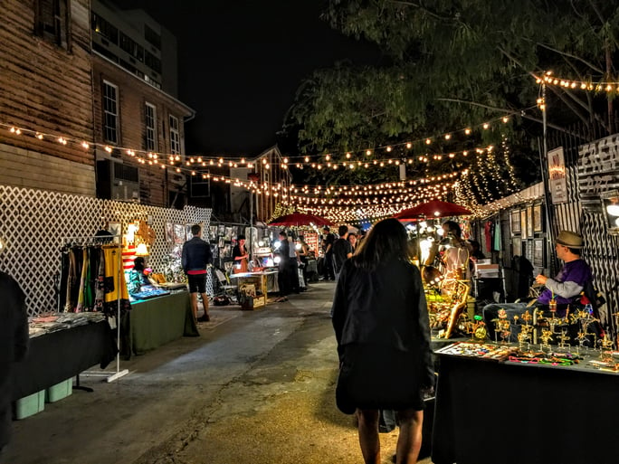 new_orleans_frenchmen_market.jpg