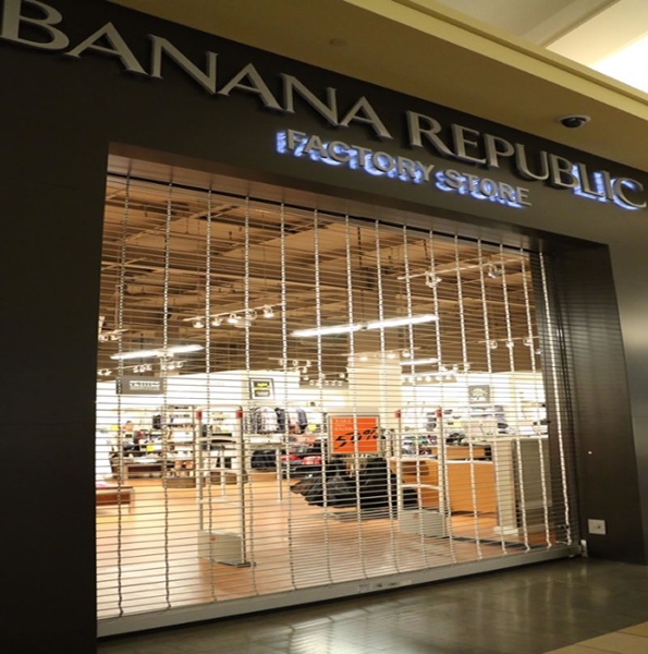 Security Grille in Banana Republic Shop