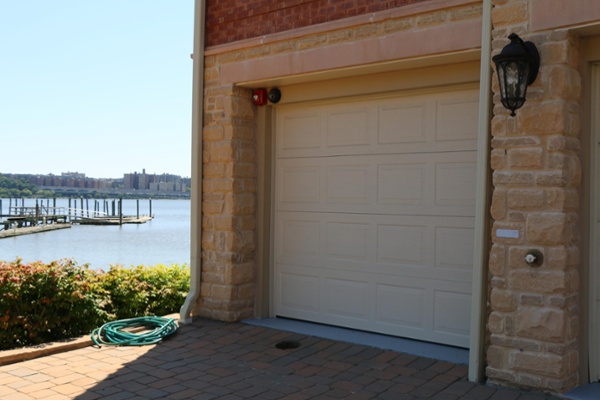 Multi-Family_Residential_Sectional_Doors_IMG_2059.jpg